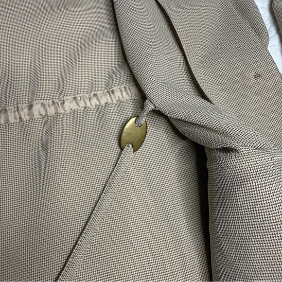 Emanuel Ungaro Tan Blazer with Relaxed Fit - Picture 12 of 12